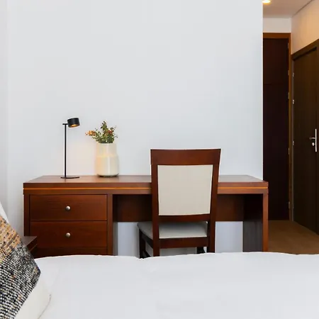 Albergaria Quim Barreiros Hotel