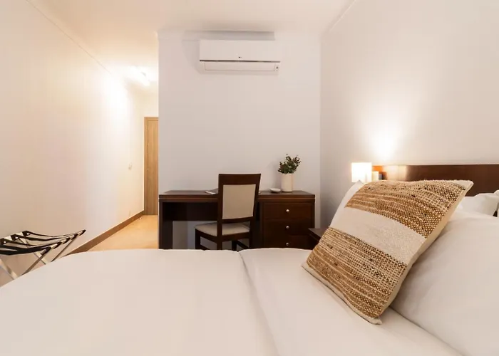 Albergaria Quim Barreiros 호텔 4*