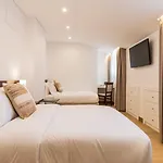 Albergaria Quim Barreiros Hotel