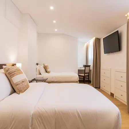 Albergaria Quim Barreiros Hotel