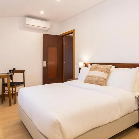 Albergaria Quim Barreiros Ξενοδοχείο 4*