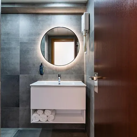 Albergaria Quim Barreiros Hotel 4*