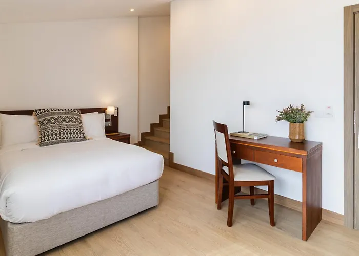 Szálloda Albergaria Quim Barreiros